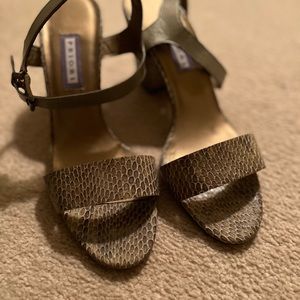 PRIORI snakeskin heel strappy sandals, size 9
